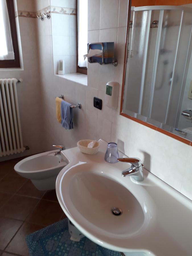 Albergo Ristorante Conca Azzurra Коліко Номер фото